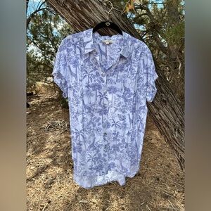 Jane and Delancey White and Blue botanical giraffes Blouse